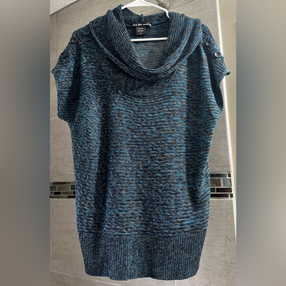 United States Sweaters women’s PL sweater.